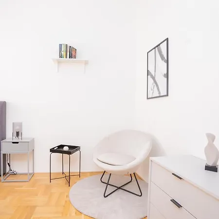 Apartment Days - Bright - Old Town Prague