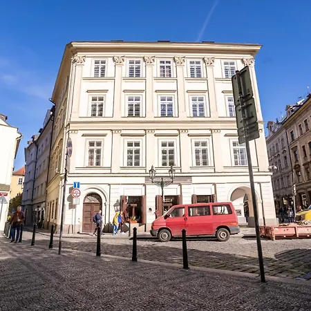 Days - Two-bedroom With Workspace Right Next To Old Town Square *